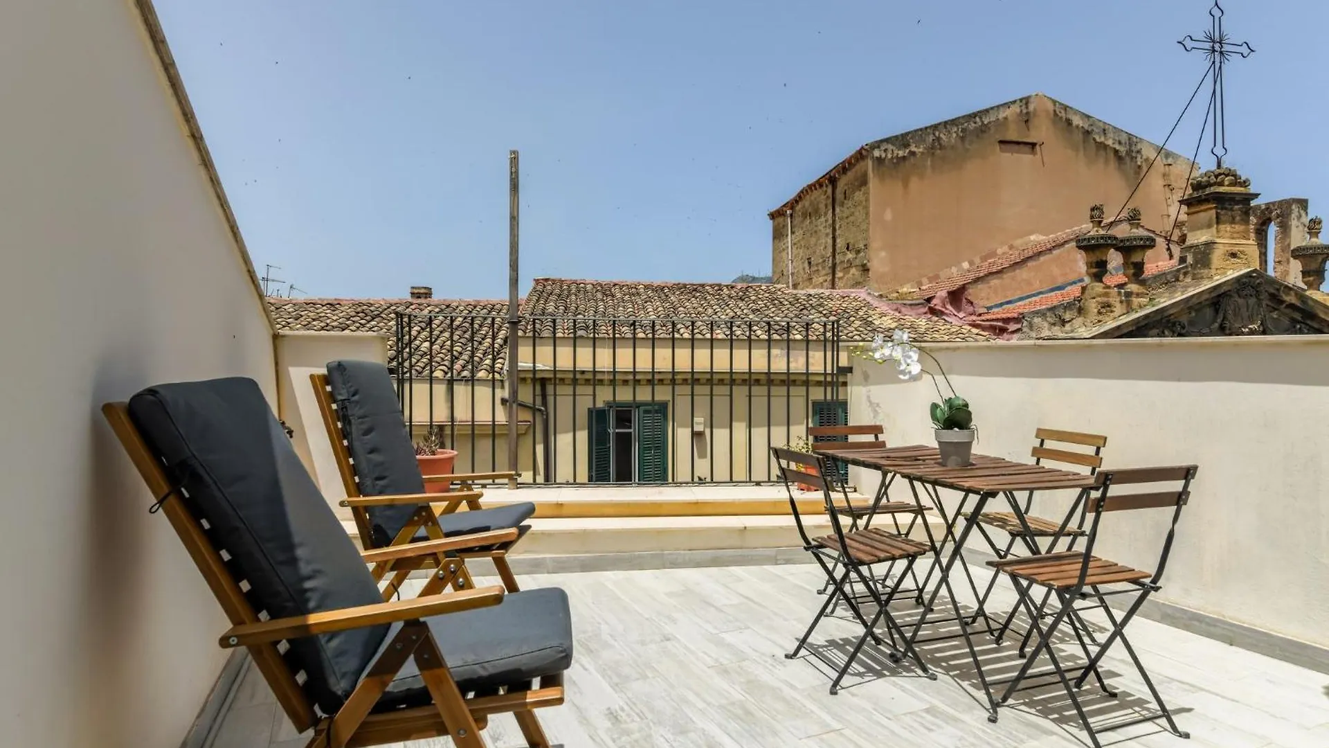 Vucciria & La Cala Lovely Apartment With Terrace Palermo
